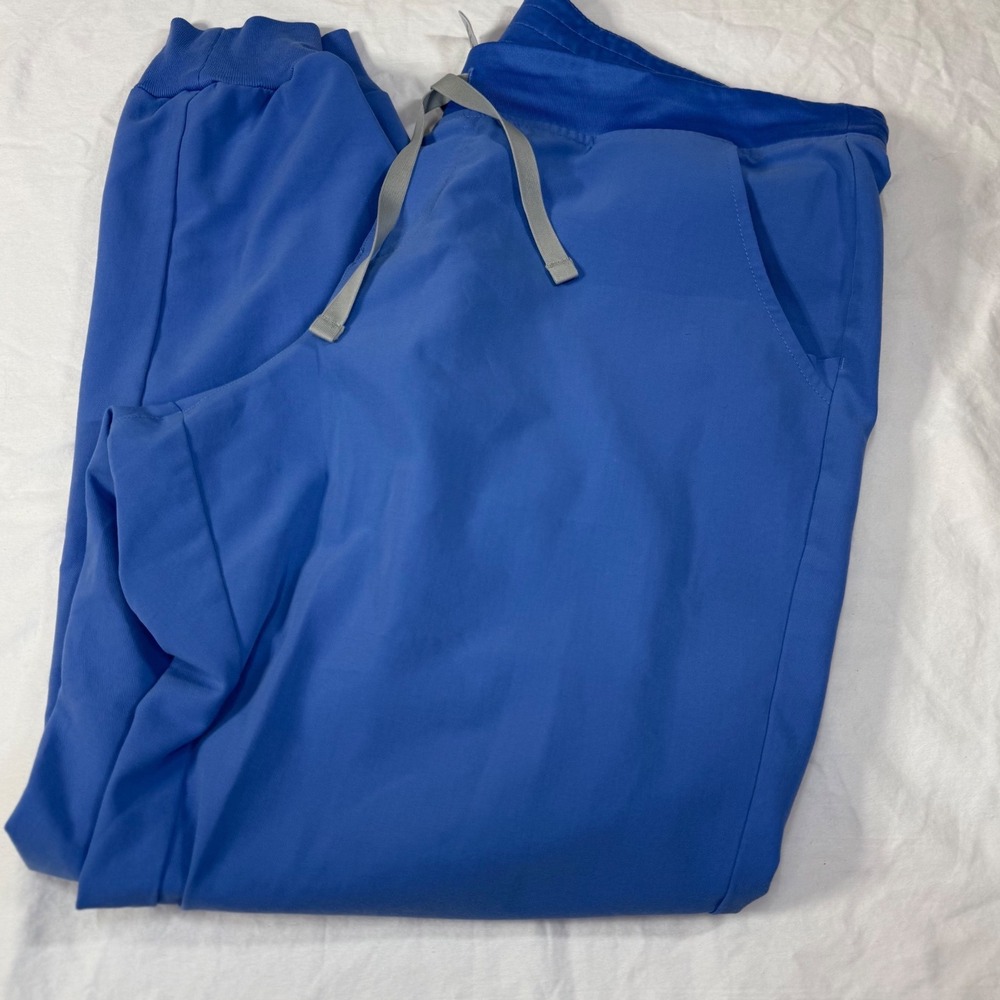 Women's Figs Scrub Joggers